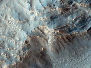 flowing-water-on-mars-discovery-pictures-05