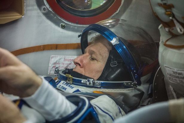 astronaut-tim-peake-says-alien-life-does-exist-and-theres-high-chance-well-find-it-00