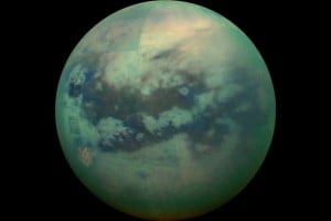 titan-appears-earth-like-in-new-image-03